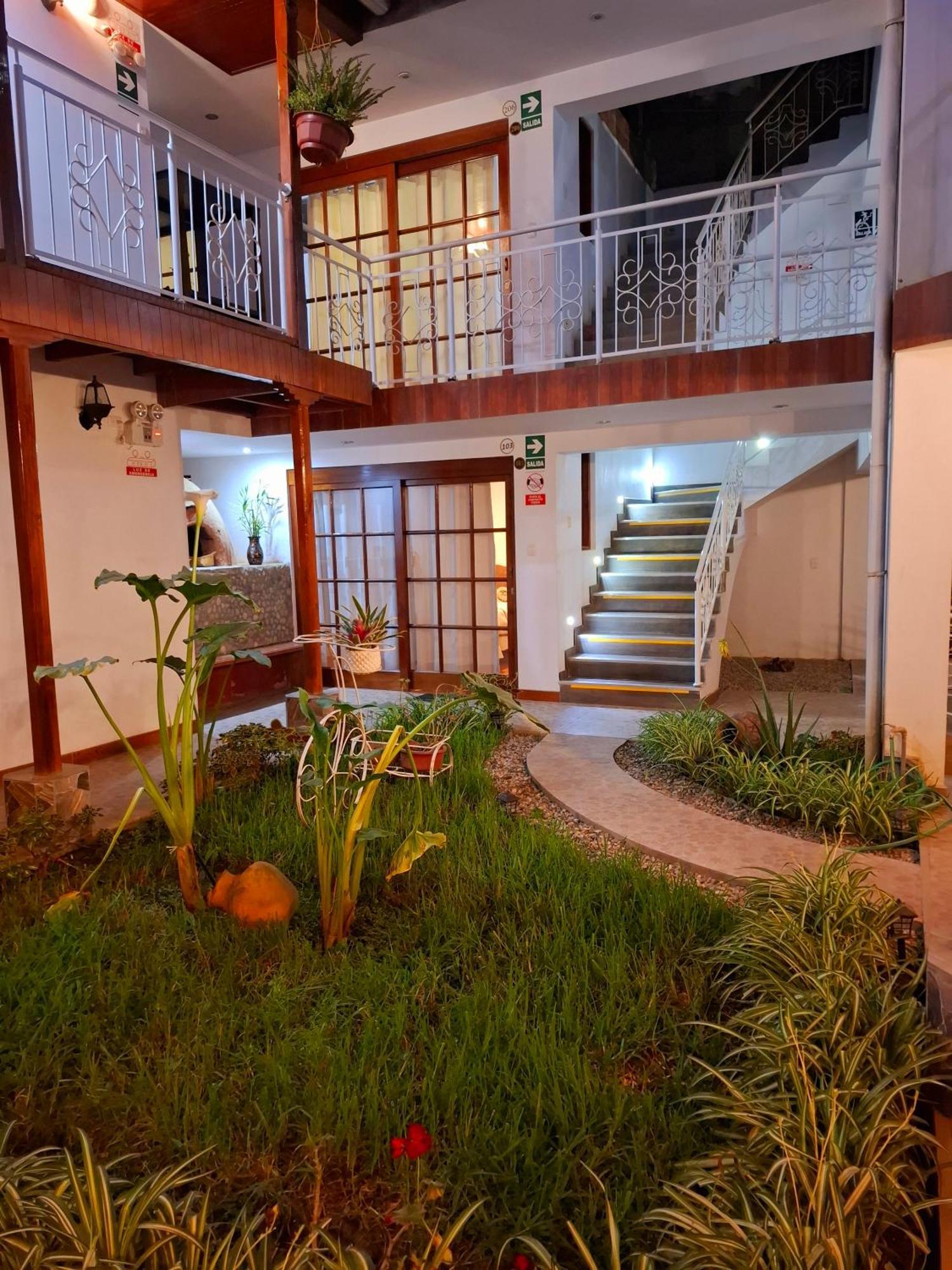 צ'אצ'אפויאס Casa Kuelap Hostal מראה חיצוני תמונה